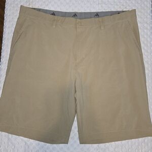 Mens Adidas Golf Flat Front Khaki Shorts Size 42